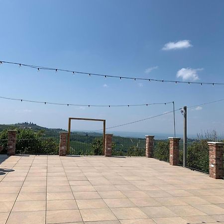 Agriturismo Cascina Anri Манго Экстерьер фото