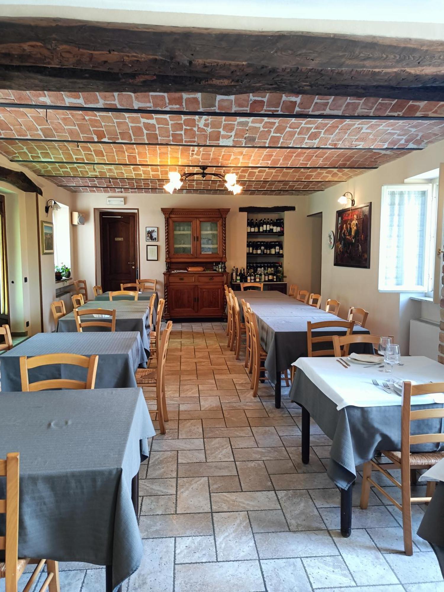 Agriturismo Cascina Anri Манго Экстерьер фото